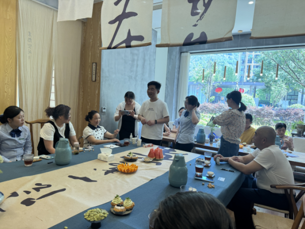 聚盈策略 邮储银行雨城区支行——金融知识普及融入健康生活新场景