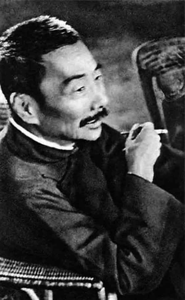 铁牛配资 关于“鲁迅抽烟”这事，你怎么看